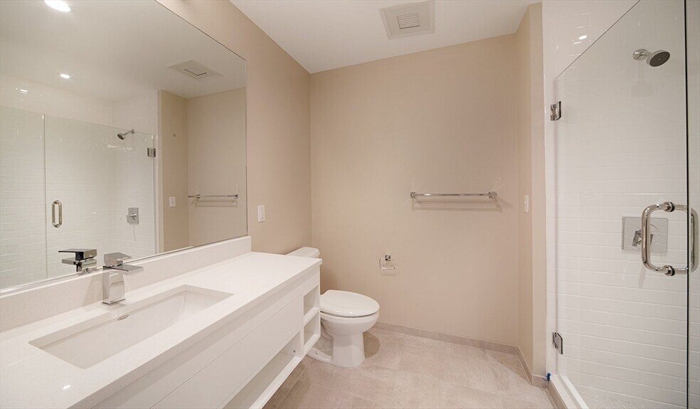 Building Photo - 275 3rd St