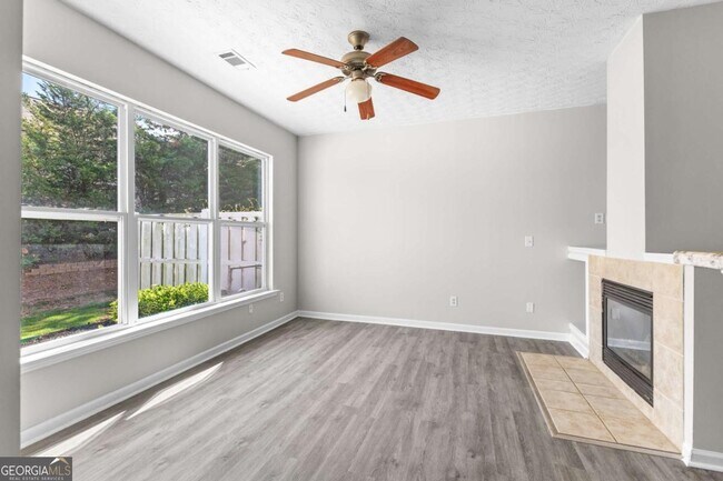 Building Photo - 6604 Splashwater Dr