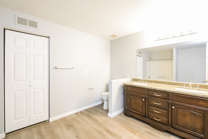 Building Photo - 4804 N Lisbon St