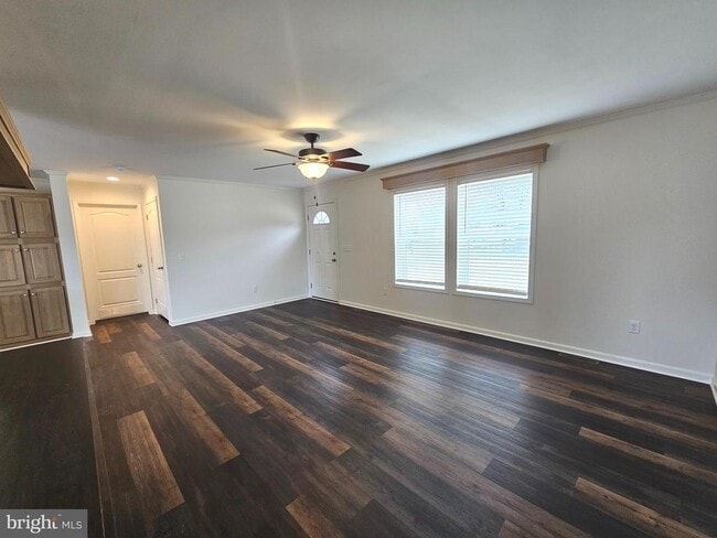 Building Photo - 86 Metz Dr