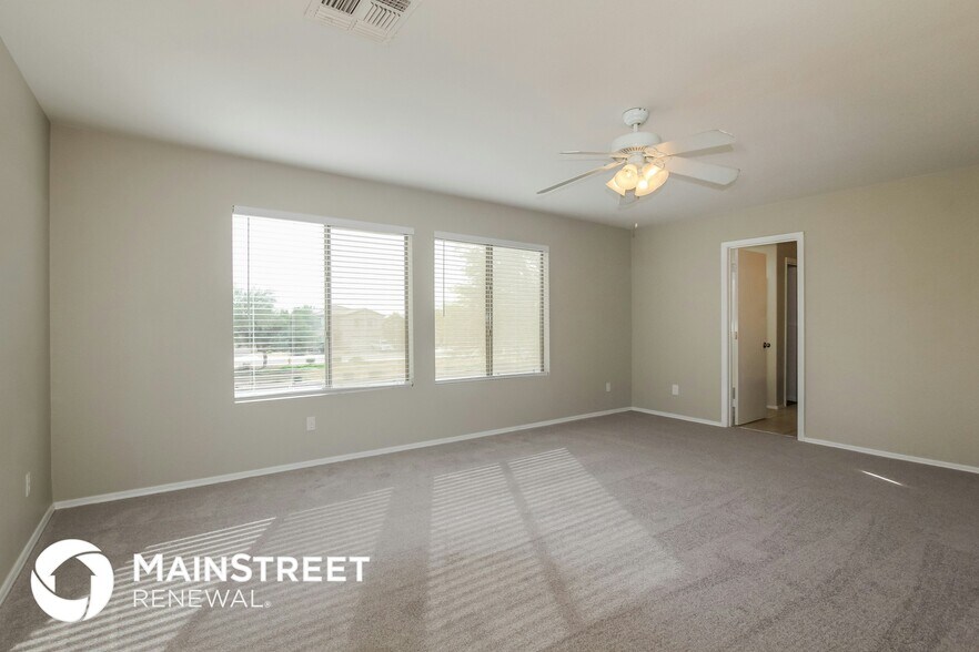 Building Photo - 16087 W Woodlands Ave
