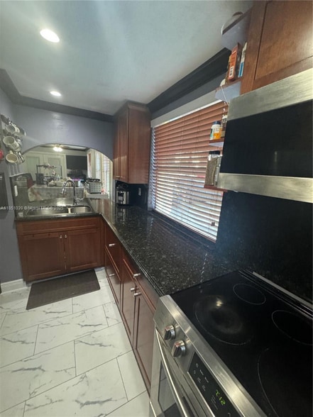 Building Photo - 19550 SW 103rd Ct