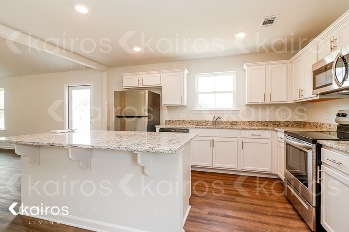 Building Photo - 104 Scots Pne Ct