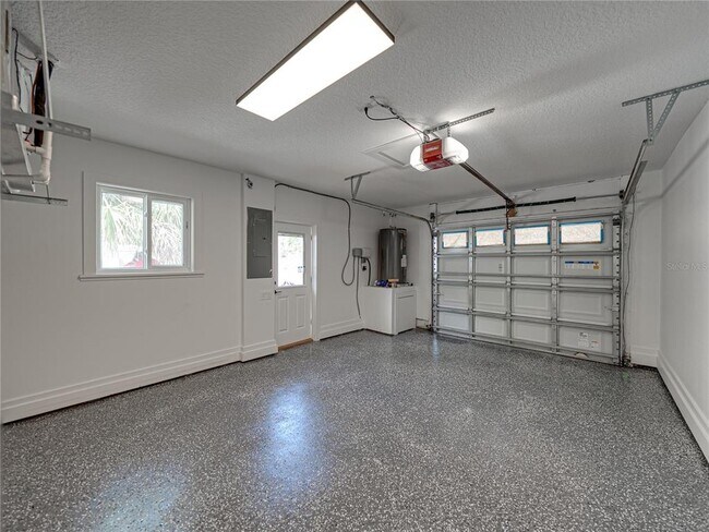 Building Photo - 6709 Cardinal Dr S