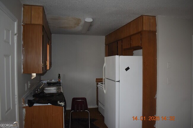 Building Photo - 4934 Log Cabin Dr