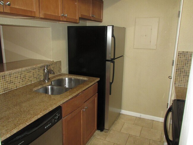 Building Photo - Adorable 1 bedroom apartment