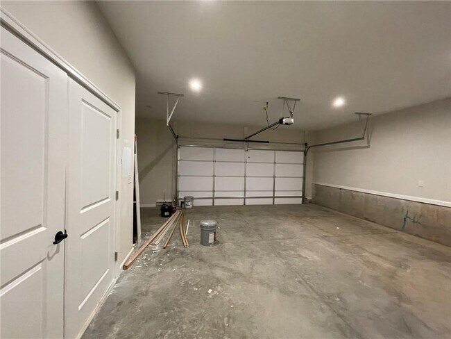 Building Photo - 888 Mayfield Rd