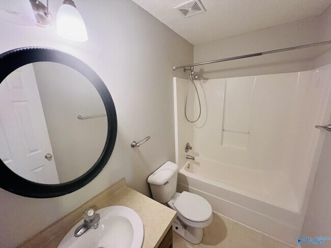 Building Photo - 179 Sandy Hollow Dr NW