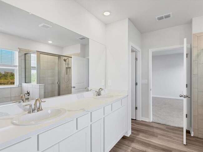 Building Photo - 12044 Kingsley Trl