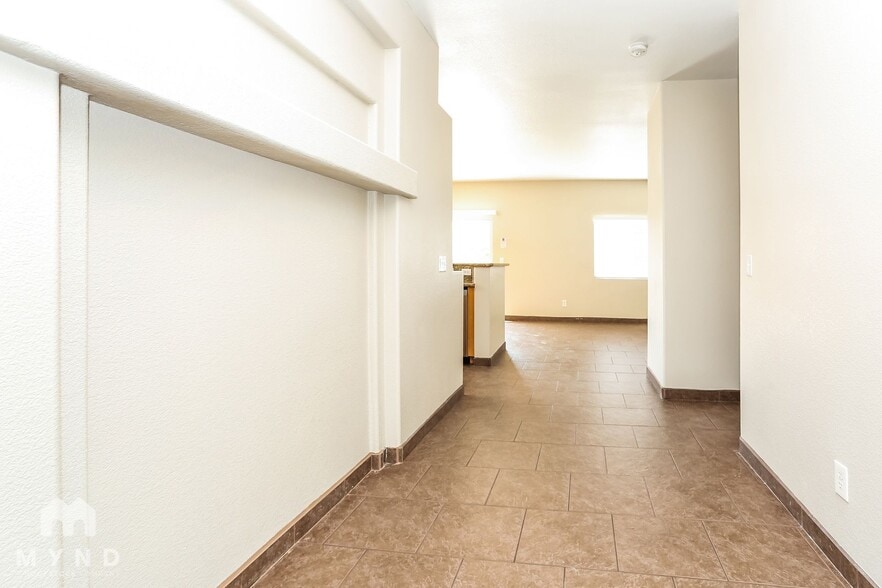 Building Photo - 3119 Saleen Ct