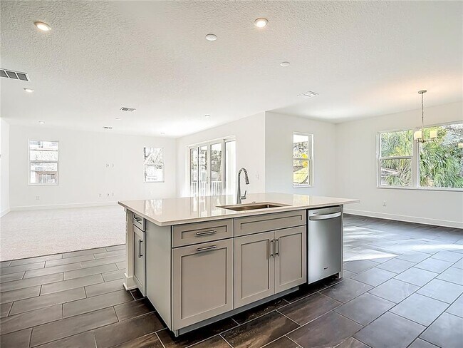 Building Photo - 410 S Westshore Blvd