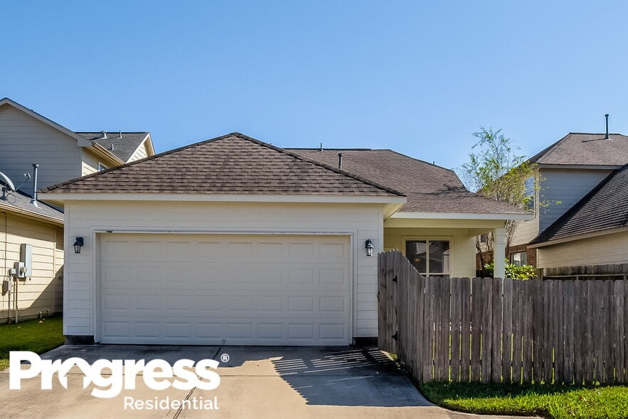 Building Photo - 17251 Mitchell Pass Ln