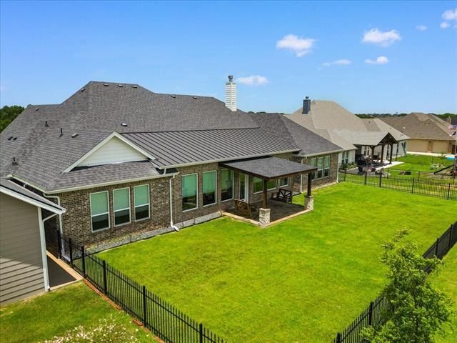 Building Photo - 850 San Saba E