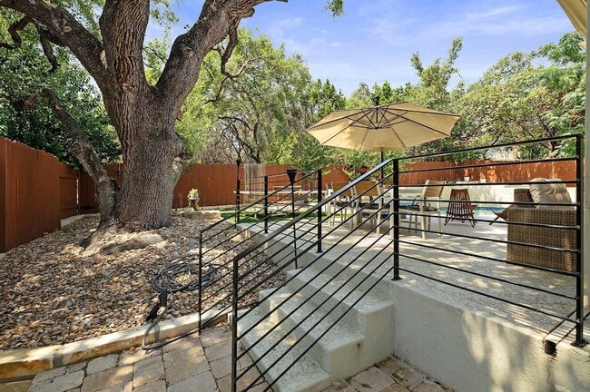 Building Photo - 2809 Rio Mesa Dr