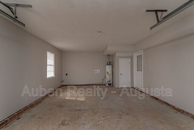 Building Photo - 4689 Oakley Pirkle Rd