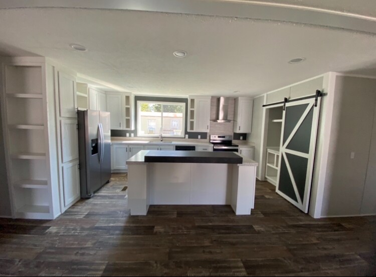 Building Photo - 111 Audubon Ave