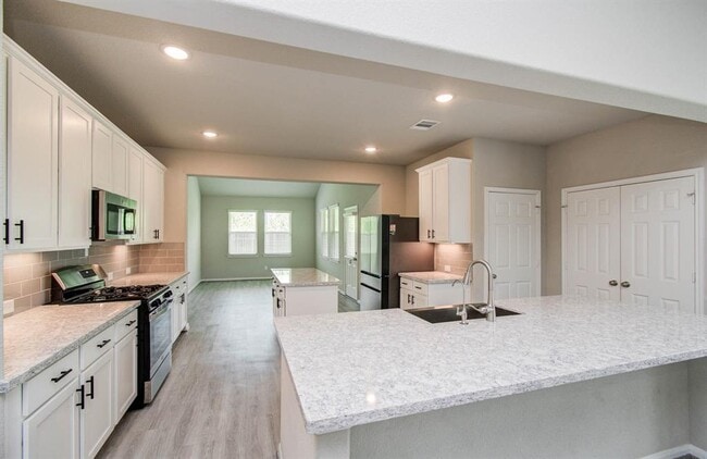Building Photo - 4603 Bay Vista Dr