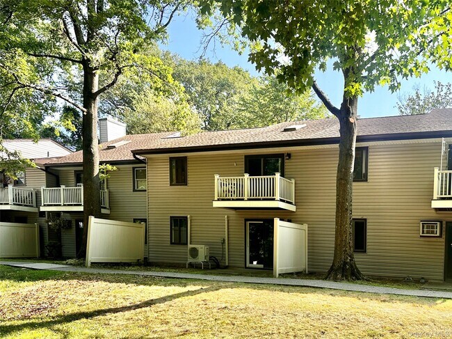 Building Photo - 41 Berwynn Rd