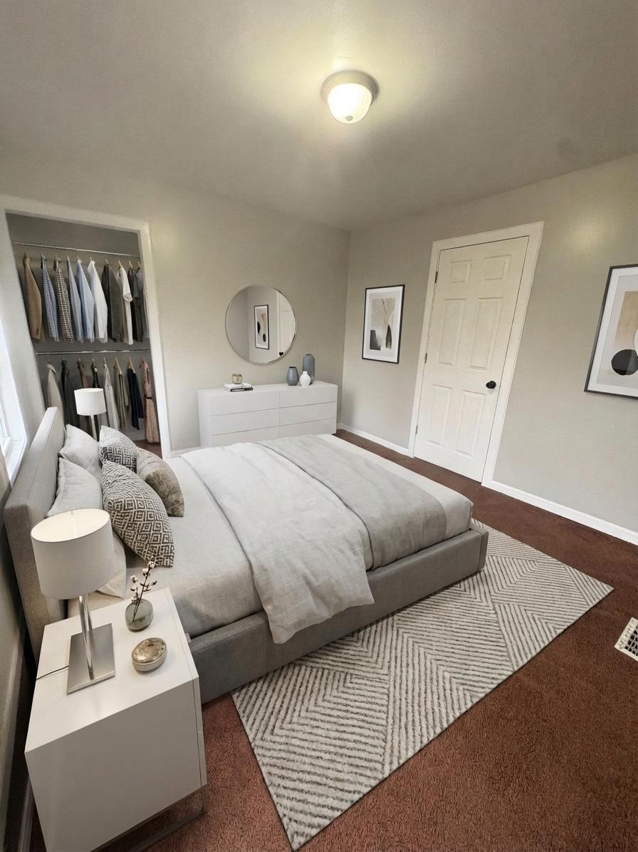 Building Photo - 205 S Broadway St