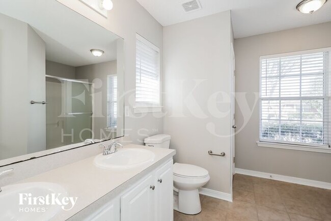 Building Photo - 7341 Ironside Dr N