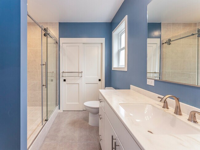 Bathroom - 3534 N Alaska Pl