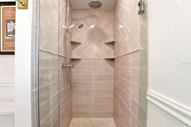 Building Photo - 2518 Weber St