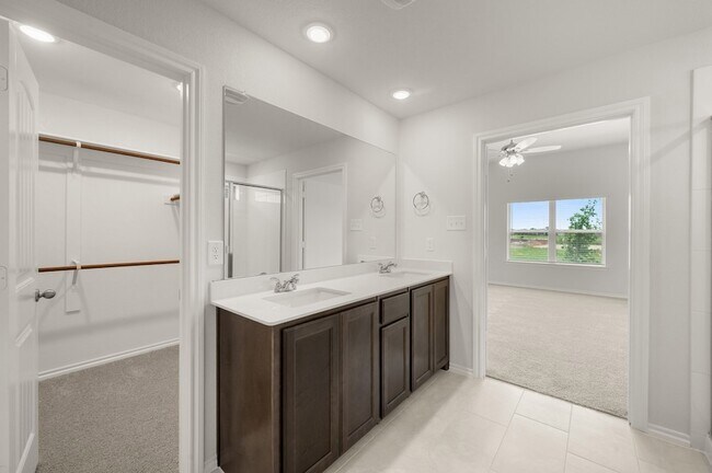 Building Photo - 2837 Hay Ln
