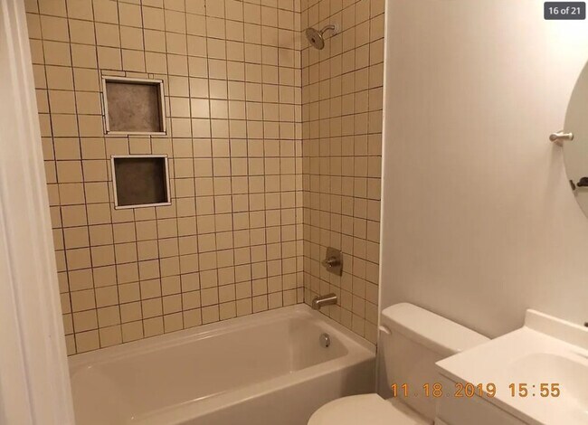 Building Photo - 2406 Halifax Ave