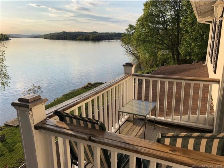 Building Photo - 83 Main St