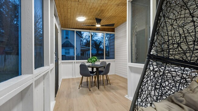 Building Photo - 5545 Davey St