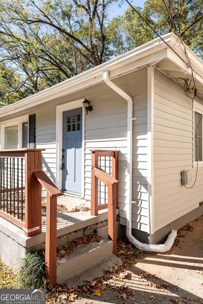 Building Photo - 2153 Burroughs Ave SE
