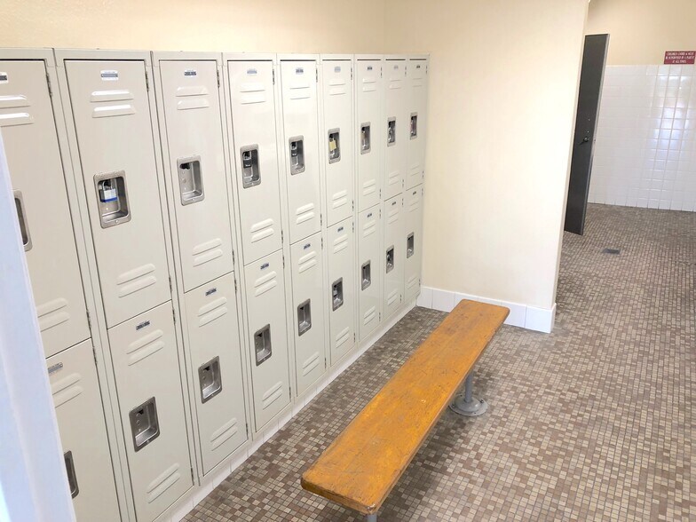 Building Photo - 120 The Village