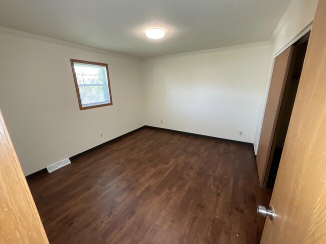 Building Photo - 388 Rose Ln