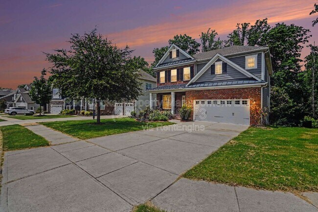 Building Photo - 655 Brookhaven Dr