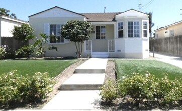 Building Photo - *Available NOW in Inglewood!*