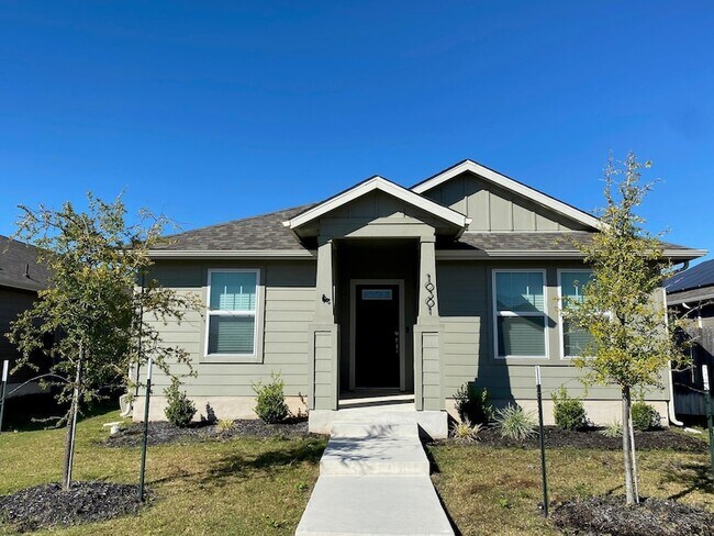 Building Photo - 10301 Mager Ln