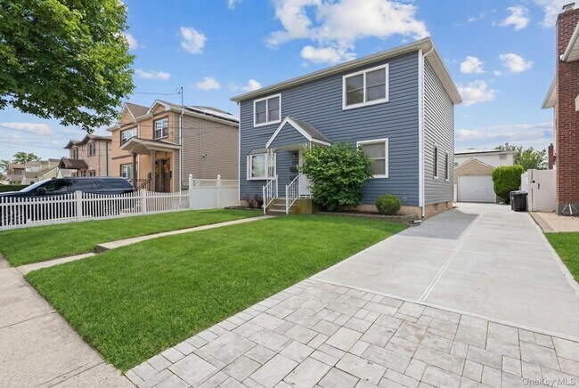 Building Photo - 144-10 256th St