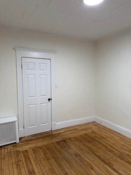 Room 1 - 677 Westford St