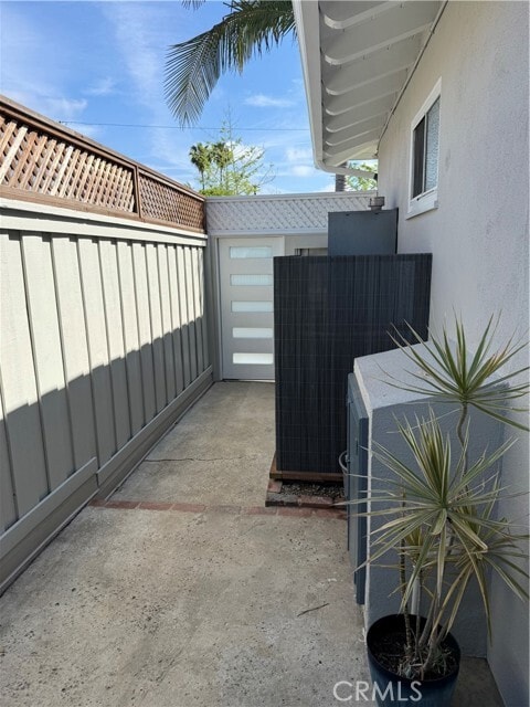 Building Photo - 5290 E El Roble St