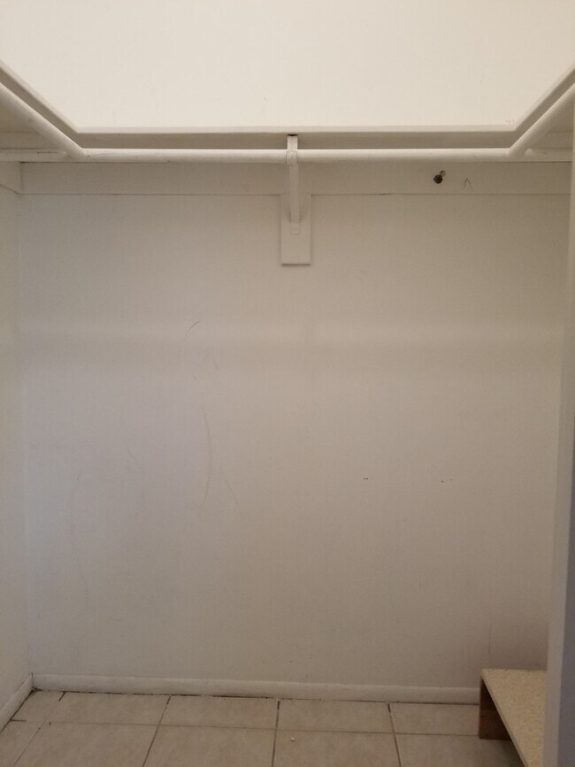 Building Photo - CANAL FRONTAGE / FISH FROM YOUR DOCK