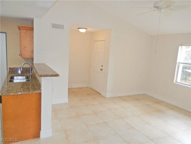 Building Photo - 12571 Equestrian Cir