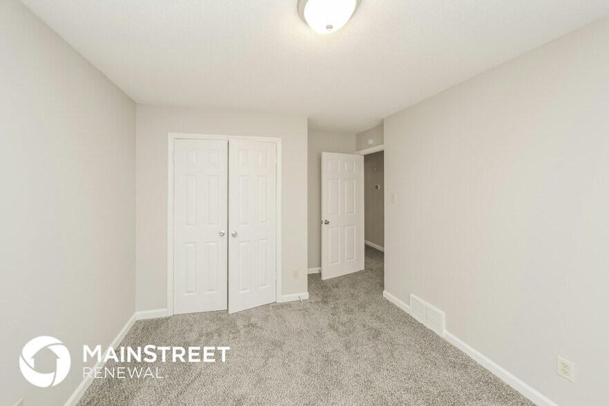 Building Photo - 4470 Garrison Ave
