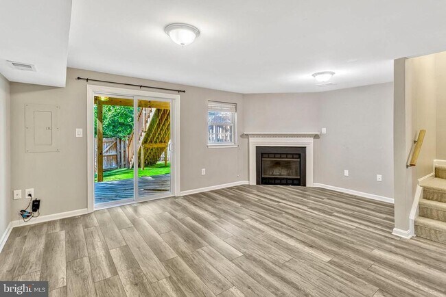 Building Photo - 15462 Windsong Ln