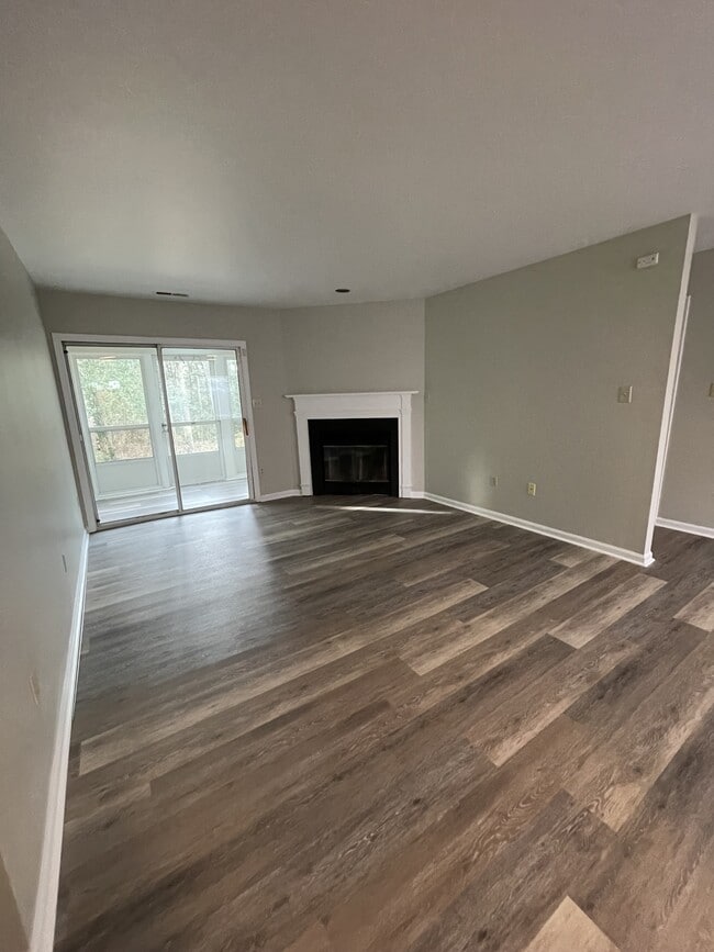 Building Photo - 1626 Glen Ave