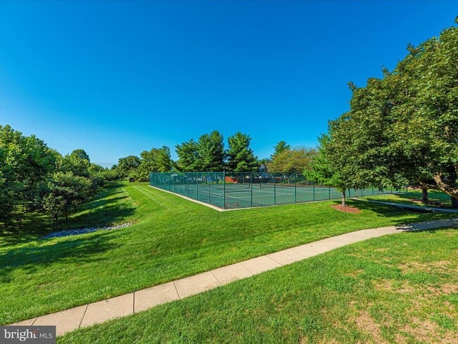 Building Photo - 5803 Oleander Pl