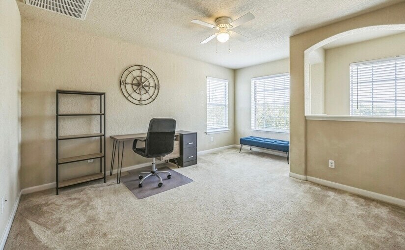 Building Photo - 2306 Elva