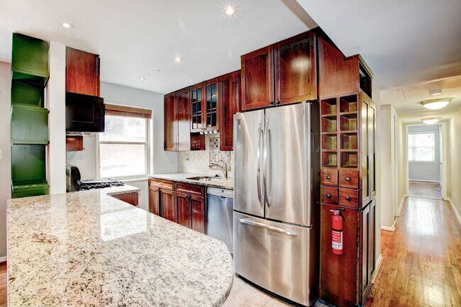 Building Photo - Charming 2-Bedroom Chevy Chase Condo! Parking and Utilities Included!