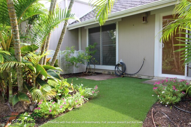 Building Photo - 44140-140 Hako St