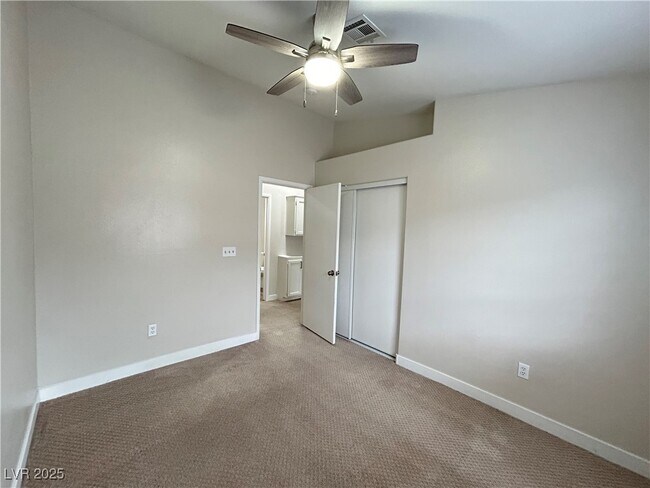 Building Photo - 1136 Nevada Sky St