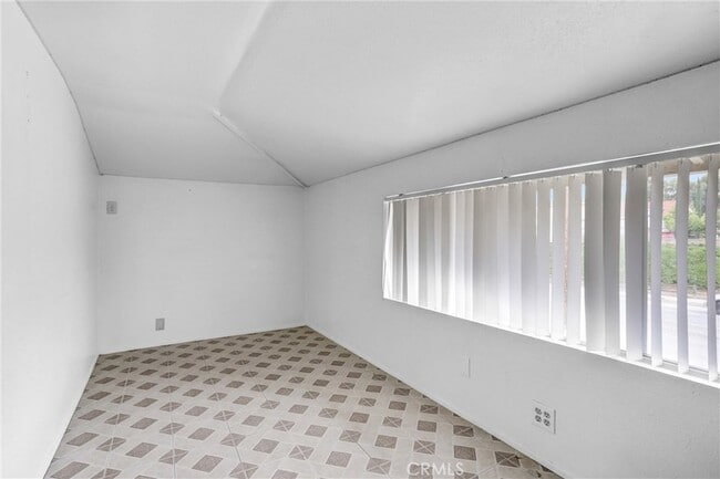Building Photo - 3515 S Forecastle Ave